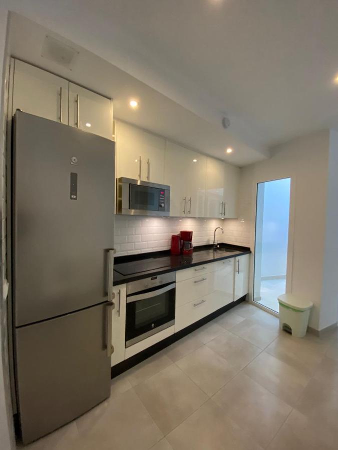 New Townhouse In The Heart Of Nerja With Jacuzzi Villa Luaran gambar