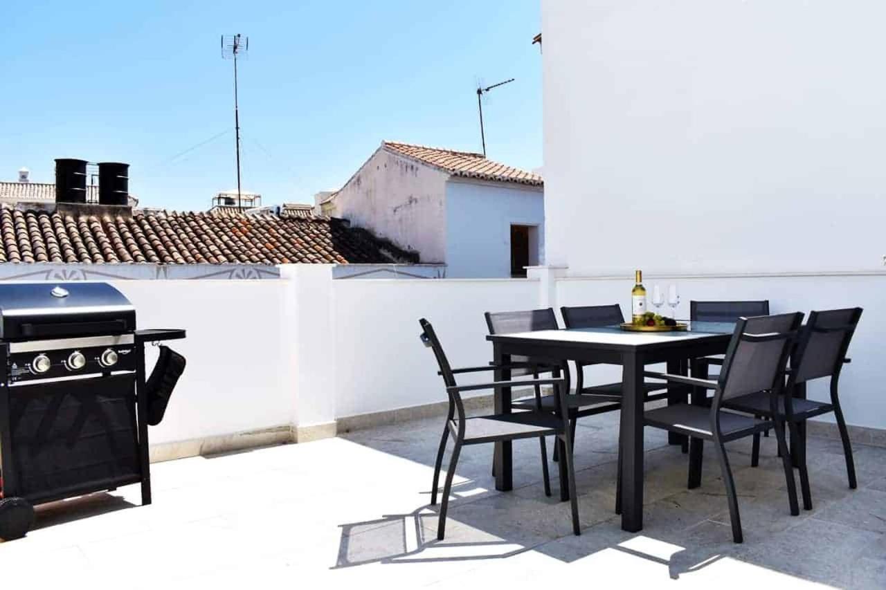 New Townhouse In The Heart Of Nerja With Jacuzzi Villa Luaran gambar