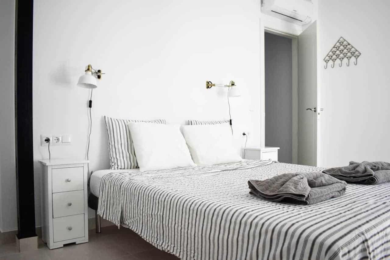 New Townhouse In The Heart Of Nerja With Jacuzzi Villa Luaran gambar