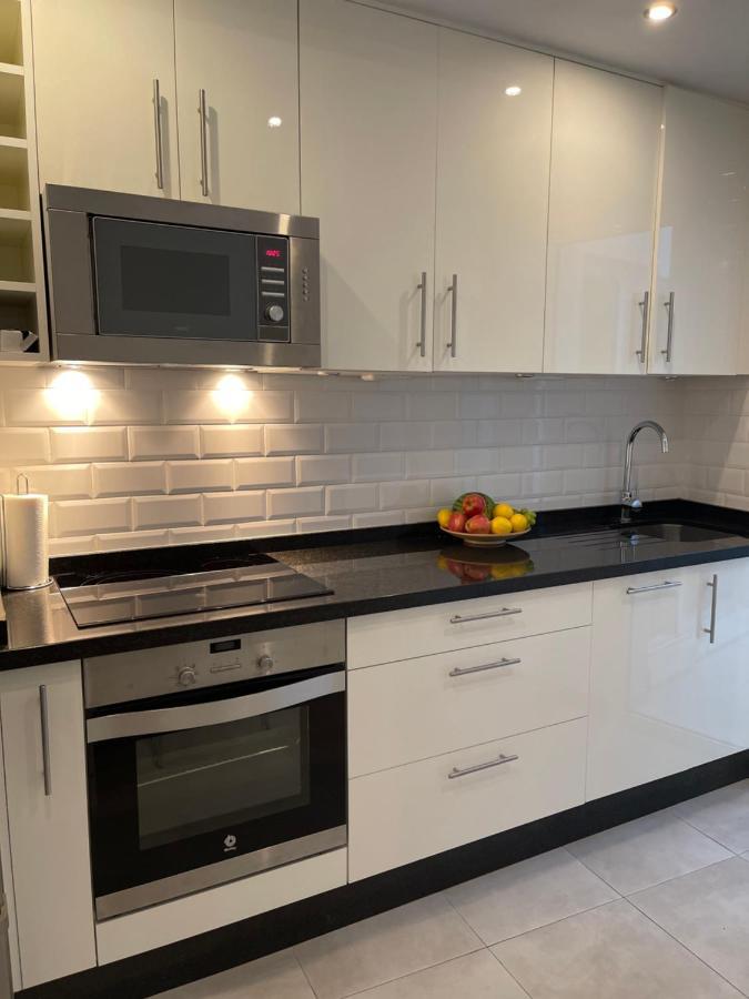 New Townhouse In The Heart Of Nerja With Jacuzzi Villa Luaran gambar