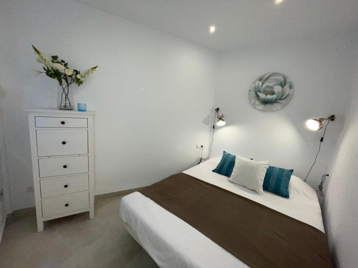 New Townhouse In The Heart Of Nerja With Jacuzzi Villa Luaran gambar