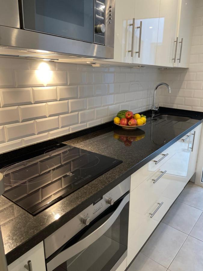 New Townhouse In The Heart Of Nerja With Jacuzzi Villa Luaran gambar