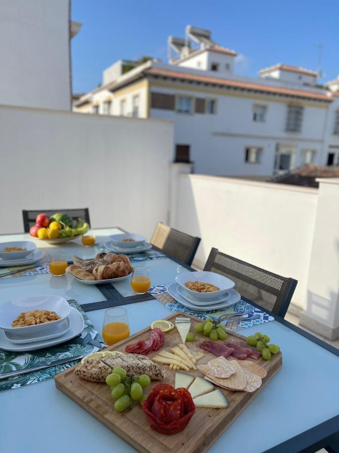 New Townhouse In The Heart Of Nerja With Jacuzzi Villa Luaran gambar