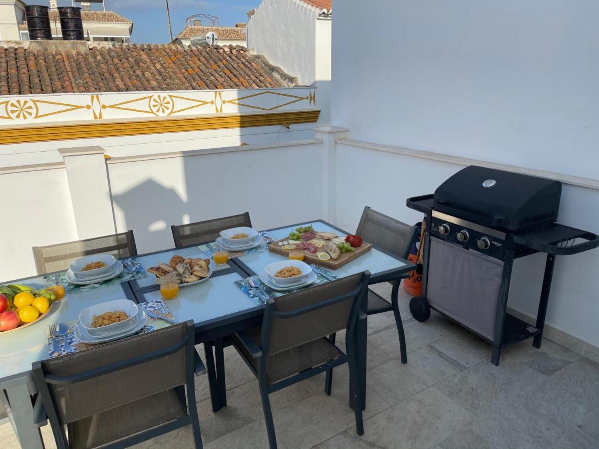 New Townhouse In The Heart Of Nerja With Jacuzzi Villa Luaran gambar